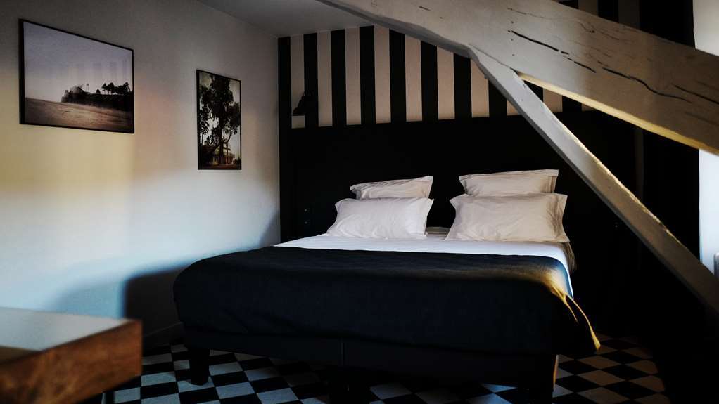 Hotel Des Carmes Aurillac Room photo